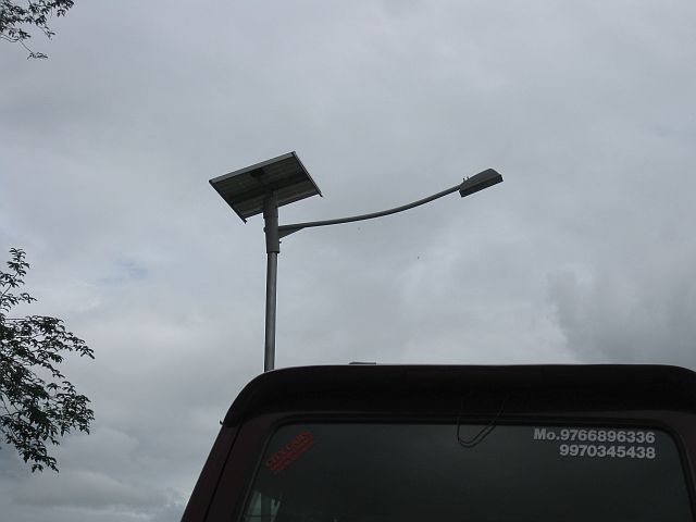 155_solar streetlight.jpg